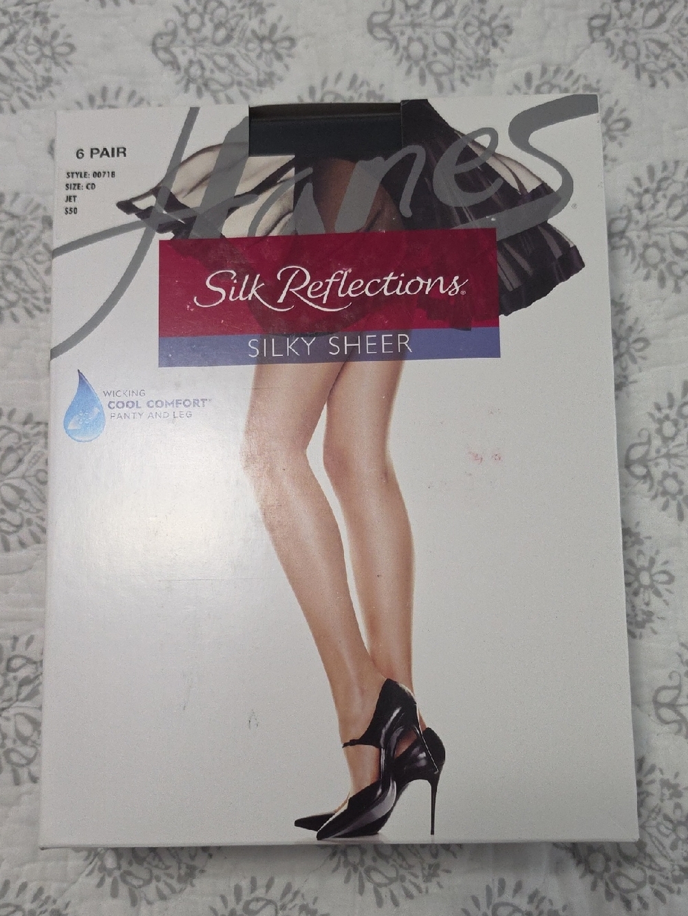 Hanes Silk Reflections Silky Sheer Hosiery - Black